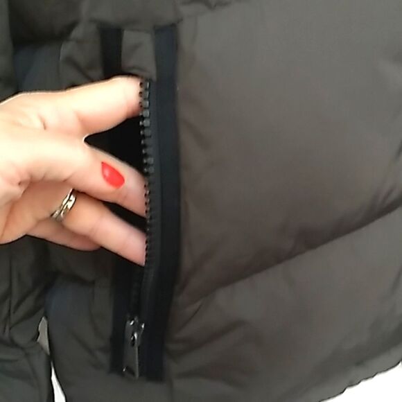 Tommy Hilfiger NWT Men's Sherba Lined Hooded Puffer Coat. Size Medium - Picture 7 of 16